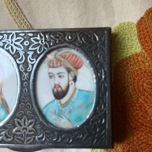Vintage Sterling Silver Marriage Box from India - Picture 4 of 12